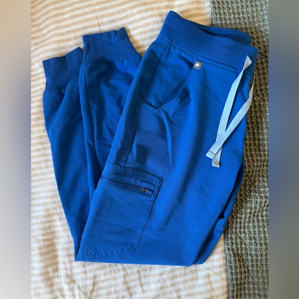 Figs Women's Blue Jogger Pants